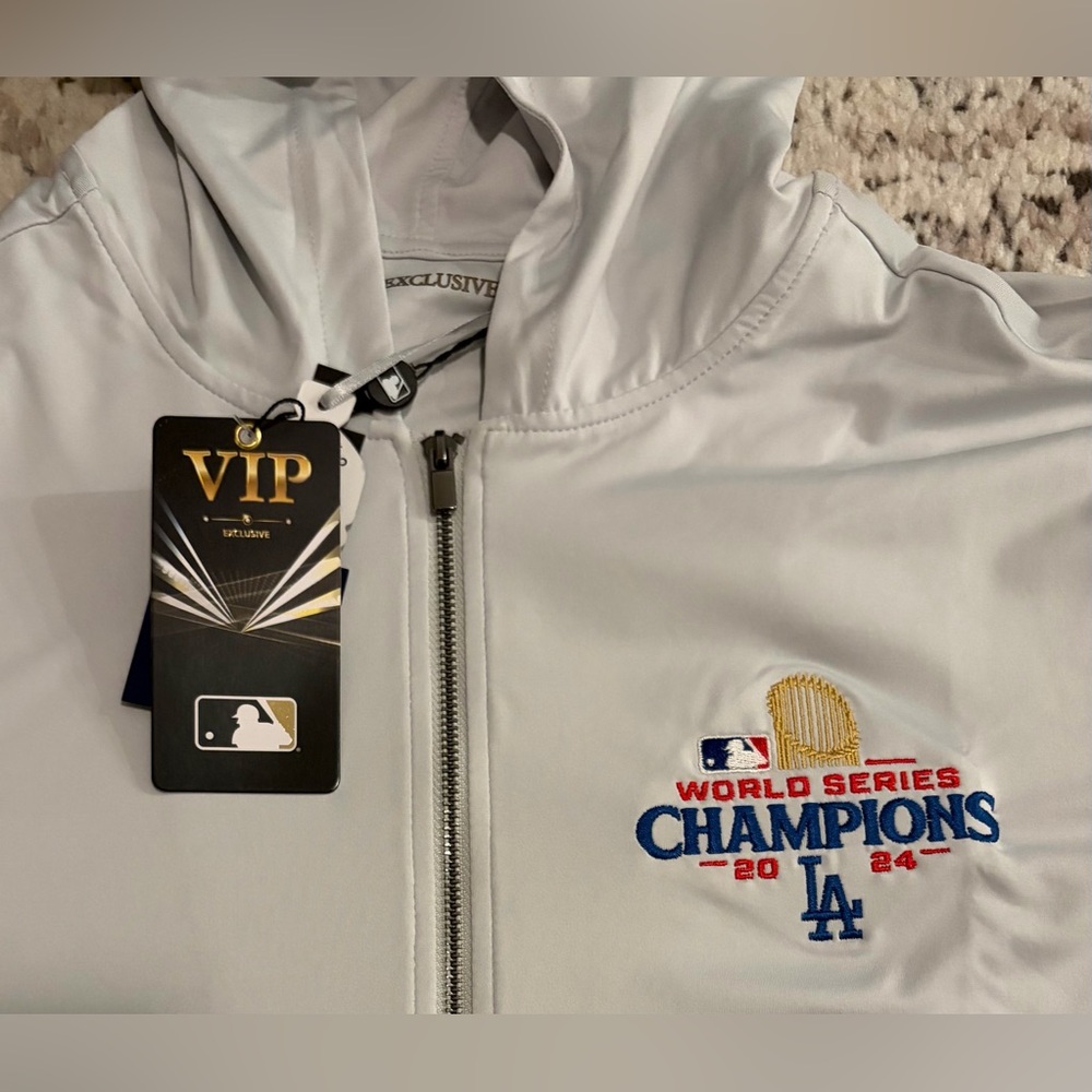 VIP Exclusive Los Angeles Dodgers World Series Champions 2024 Jacket Men’s Sz: L - Picture 2 of 5